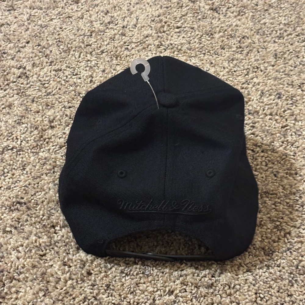 Mitchell & Ness LAFC Los Angeles Football Club Black Gold Adjustable hat NEW - Picture 2 of 5